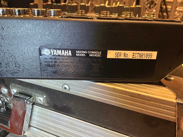 Yamaha mg102c mixer - afbeelding 1 van  1