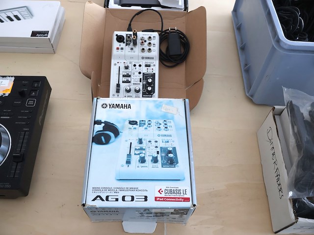 Yamaha monitor (x2) - afbeelding 1 van  7