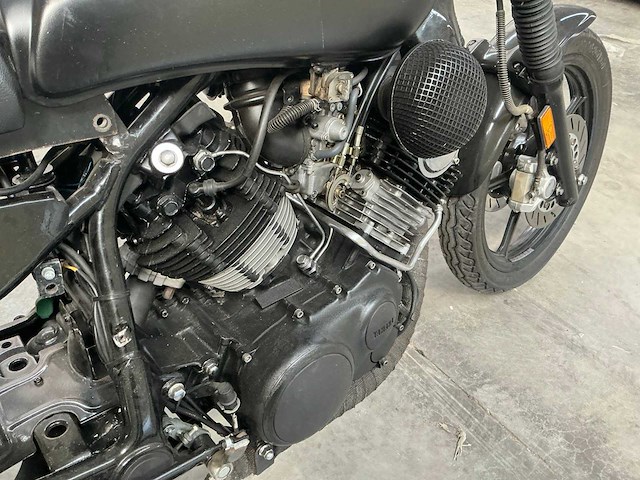 Yamaha motorfiets - afbeelding 10 van  13