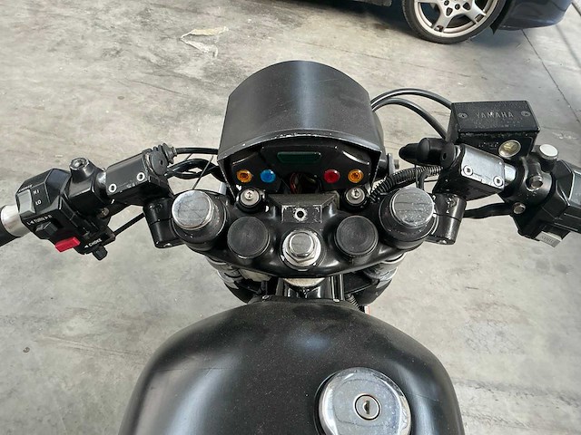 Yamaha motorfiets - afbeelding 13 van  13