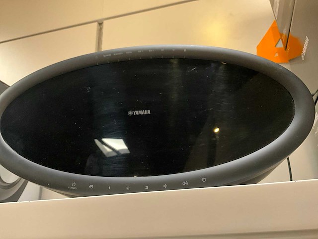 Yamaha musiccast 50 draadloze luidspreker - afbeelding 2 van  5