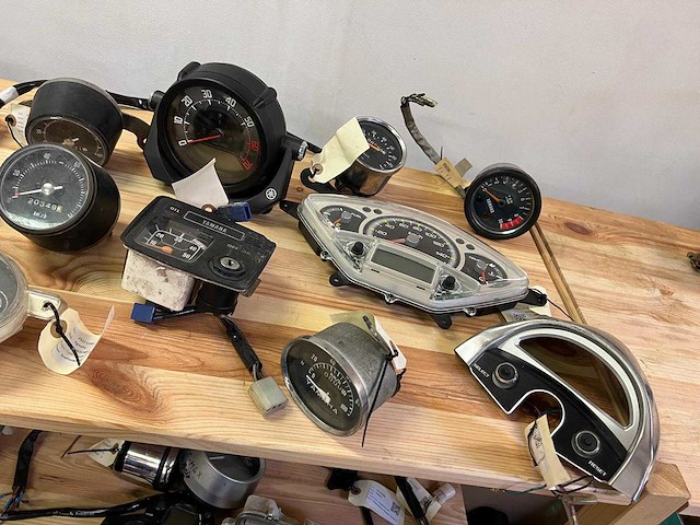 Yamaha partij snelheidsmeters / dashboards (diverse modellen) (21x) - afbeelding 6 van  9