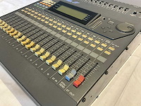 Yamaha promix 01 digitale mengtafel - afbeelding 2 van  4