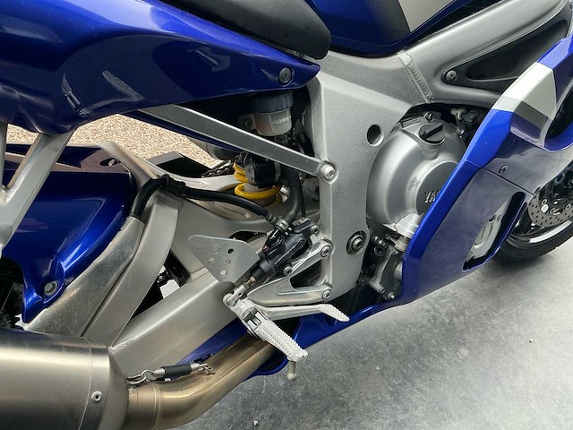 Yamaha r6 met akrapovic motorfiets - afbeelding 6 van  20