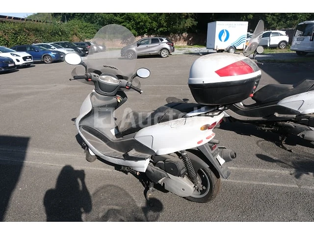 Yamaha scooter (vin:vtlse066000038227) - afbeelding 32 van  34