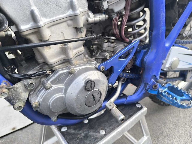 Yamaha wrf400 2000 motorfiets - afbeelding 2 van  9