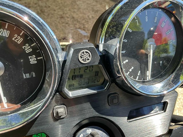 Yamaha xjr 1300 naked motorfiets - afbeelding 25 van  36