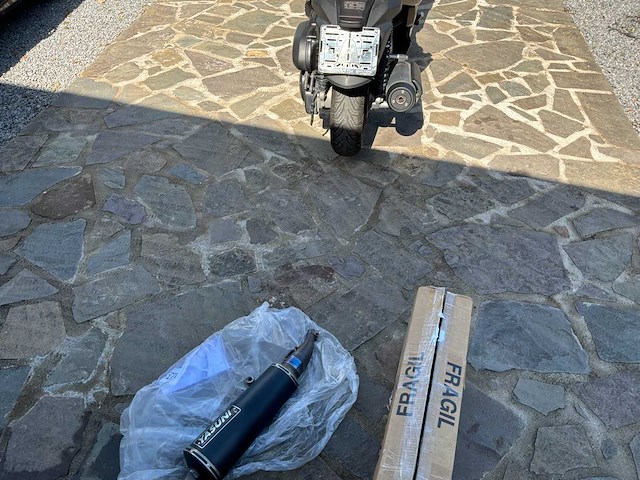 Yamaha xmax250a scooter - afbeelding 10 van  28