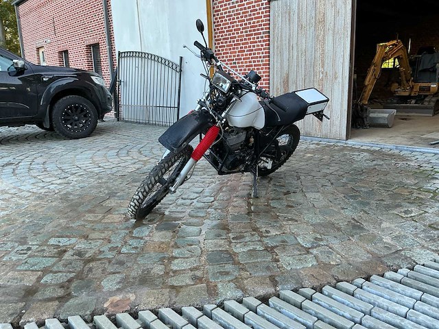 Yamaha xt 550 motorfiets - afbeelding 1 van  16