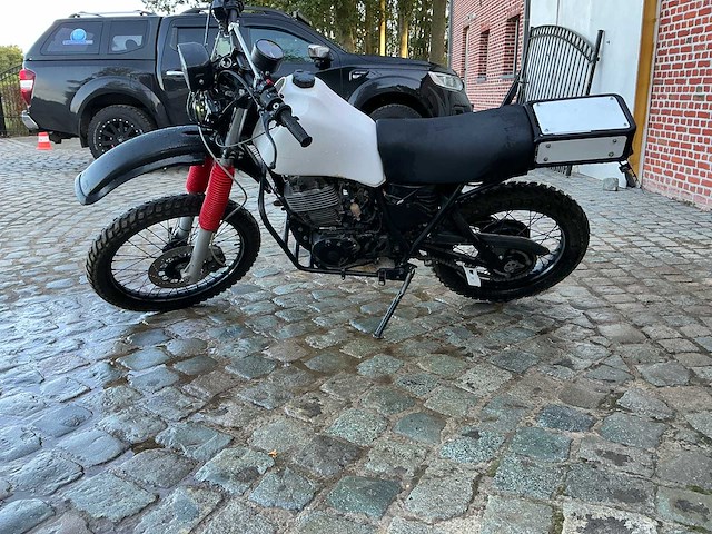 Yamaha xt 550 motorfiets - afbeelding 9 van  16