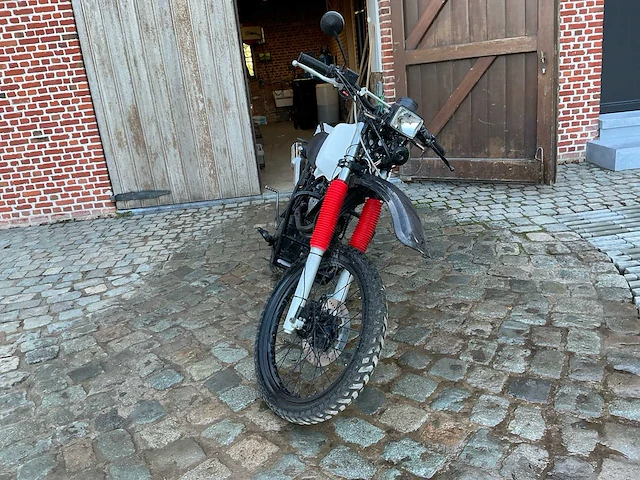 Yamaha xt 550 motorfiets - afbeelding 14 van  16