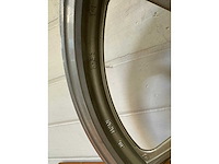 Yamaha xv750 velg voorwiel - afbeelding 4 van  4