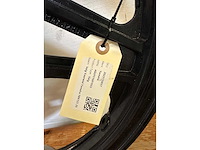 Yamaha ybr125 velg voorwiel - afbeelding 4 van  4