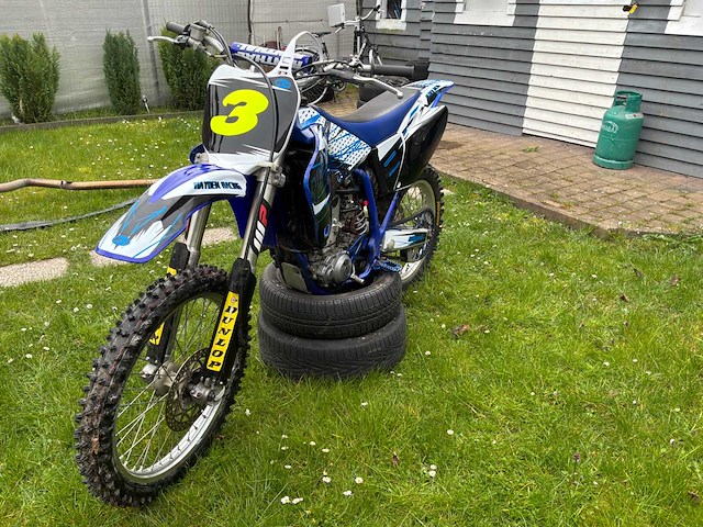 Yamaha yz 450 f motocross - afbeelding 1 van  19