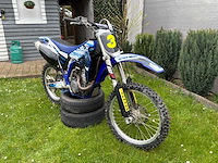 Yamaha yz 450 f motocross - afbeelding 16 van  19