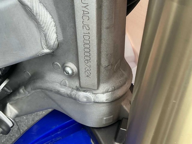Yamaha yz450f 4-takt, enkelcilinder, vloeistofgekoeld, dohc crossmotor - afbeelding 2 van  13