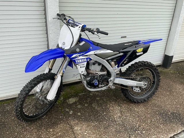 Yamaha yz450f 4-takt, enkelcilinder, vloeistofgekoeld, dohc crossmotor - afbeelding 8 van  13