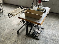 Yamato dcz 361 a d2k safetystitch machine met langstukstapelaar beisler - afbeelding 5 van  9