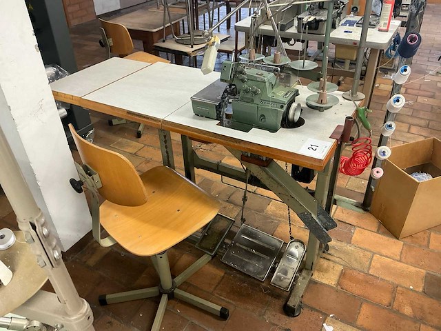 Yamato dcz 361 c d3 k naaimachine safetystitch - afbeelding 1 van  11
