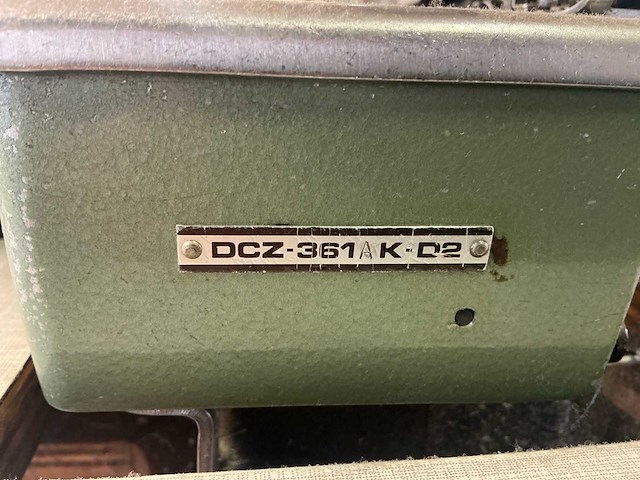Yamato dcz-361ak-d2 naaimachine safetystitch - afbeelding 9 van  9