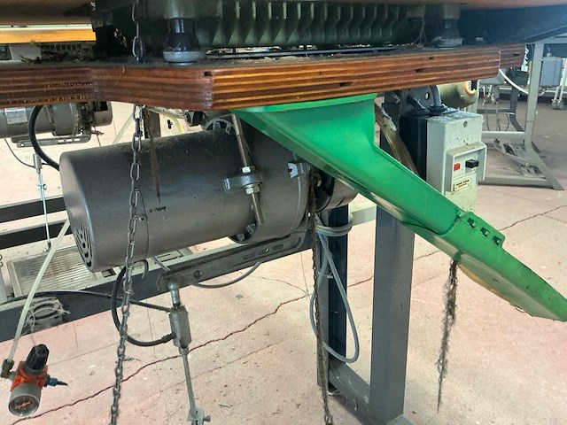 Yamato dcz-361ak-d2 naaimachine safetystitch - afbeelding 6 van  8