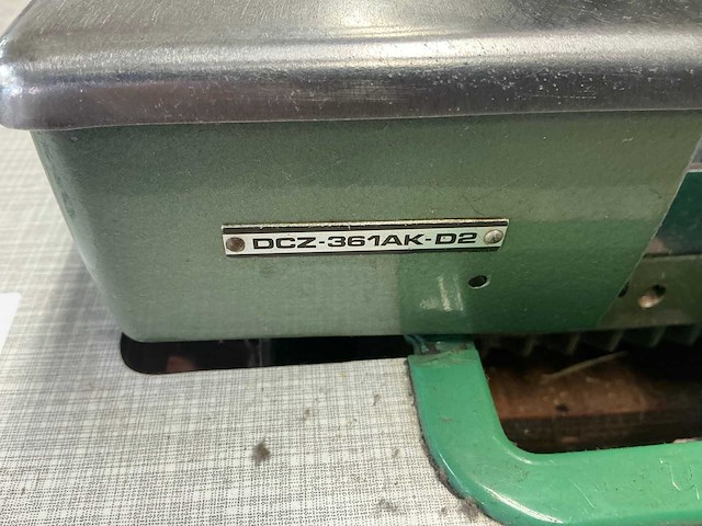 Yamato dcz-361ak-d2 naaimachine safetystitch - afbeelding 8 van  8