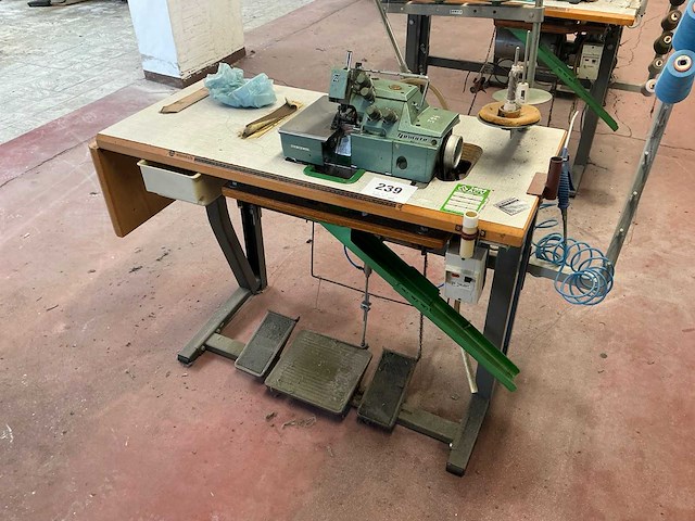 Yamato dcz-361c-d3 naaimachine safetystitch - afbeelding 1 van  6