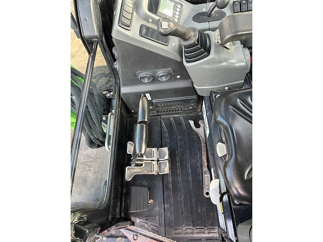 Yanmar - 2021 - vio50-6b - midigraafmachine - afbeelding 31 van  41