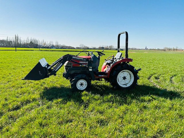 Yanmar - af-18 - yanmar af18 compact tractor 4wd with front loader - afbeelding 4 van  11