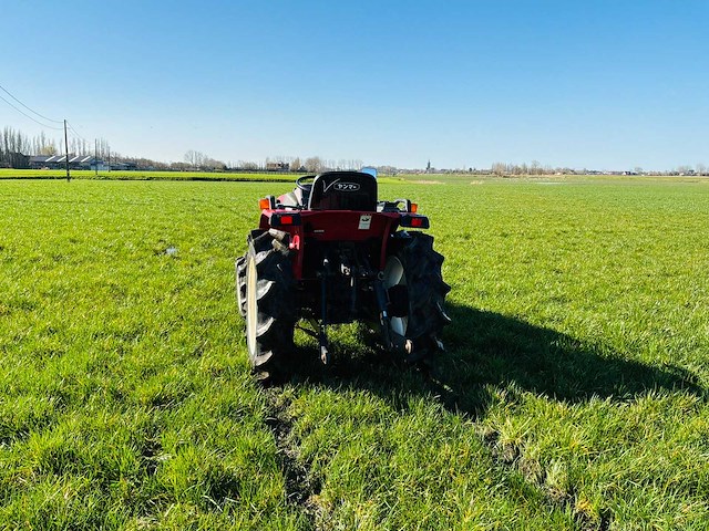 Yanmar - f-180 - yanmar f-180 compact tractor 4wd - afbeelding 6 van  12