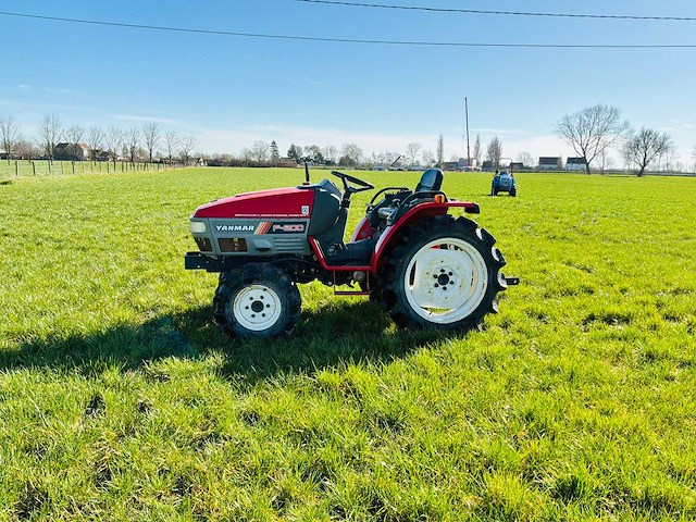 Yanmar - f-200 - yanmar f200 compact tractor – hydrostatic - afbeelding 6 van  11