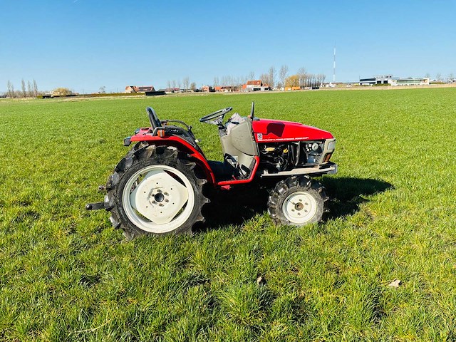 Yanmar - f-200 - yanmar f200 compact tractor – hydrostatic - afbeelding 1 van  11