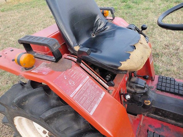 Yanmar - f16 - garden tractor - afbeelding 9 van  21