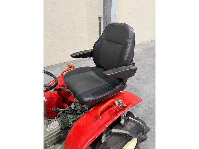 Yanmar - ym1301d - narrow gauge and compact tractor - afbeelding 2 van  13