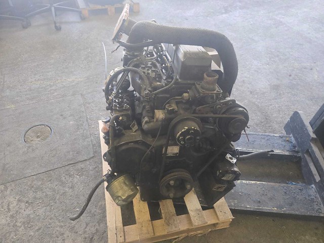 Yanmar 3tn100 turbo dieselmotor - afbeelding 8 van  11