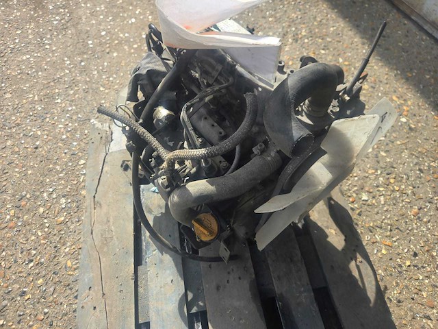 Yanmar 3tna72 dieselmotor - afbeelding 8 van  9