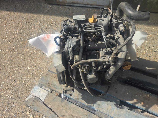 Yanmar 3tna72 dieselmotor - afbeelding 3 van  9
