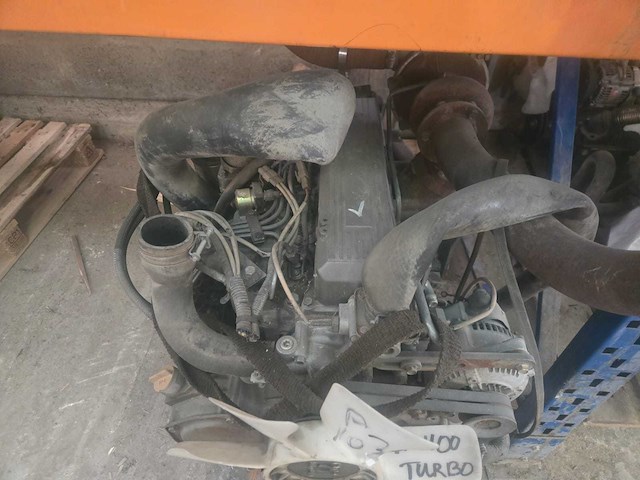 Yanmar 4tn100t dieselmotor - afbeelding 2 van  9