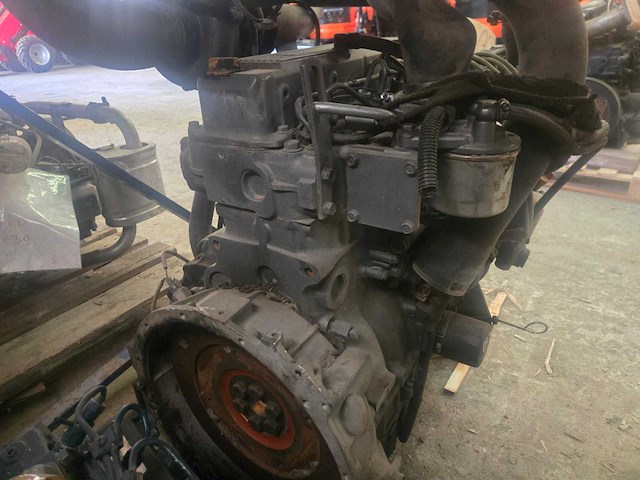 Yanmar 4tn100t dieselmotor - afbeelding 5 van  9
