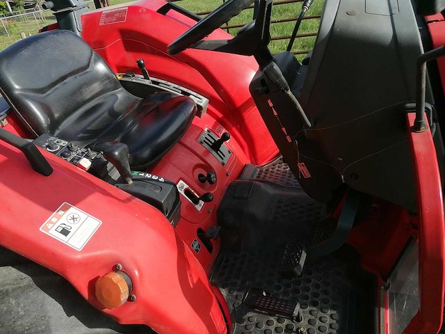 Yanmar af-33 vierwielaangedreven minitractor - afbeelding 15 van  18