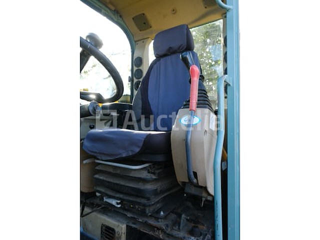 Yanmar b55w-1 wielgraafmachine met cabine (vin:1655) - afbeelding 2 van  18