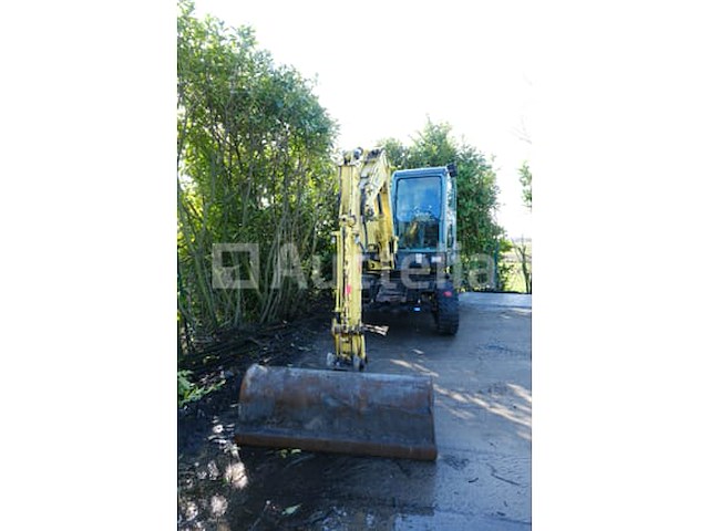 Yanmar b55w-1 wielgraafmachine met cabine (vin:1655) - afbeelding 12 van  18