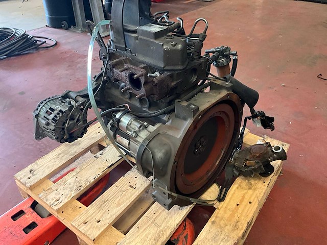Yanmar dieselmotor - afbeelding 1 van  4