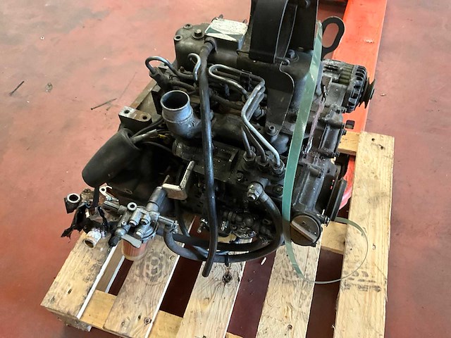Yanmar dieselmotor - afbeelding 3 van  4