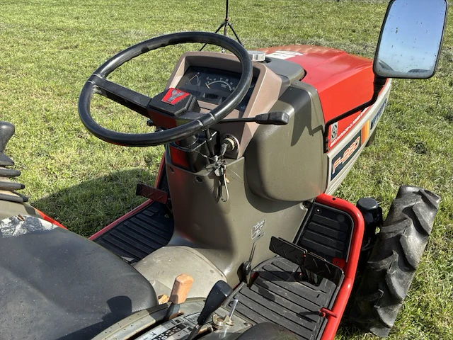 Yanmar f-220 vierwielaangedreven minitractor - afbeelding 5 van  17