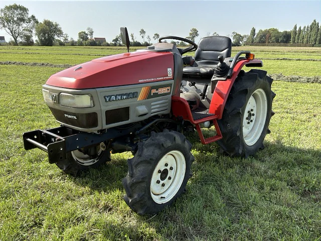 Yanmar f-220 vierwielaangedreven minitractor - afbeelding 1 van  17