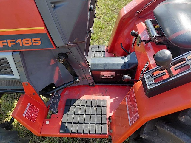 Yanmar f165 minitractor + grondfrees - afbeelding 7 van  23