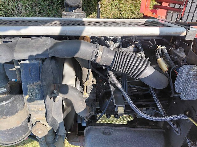Yanmar f165 minitractor + grondfrees - afbeelding 16 van  23