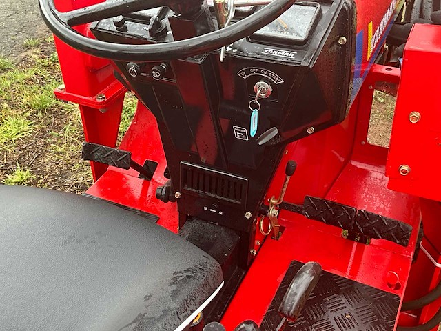 Yanmar f16d minitractor - afbeelding 24 van  37