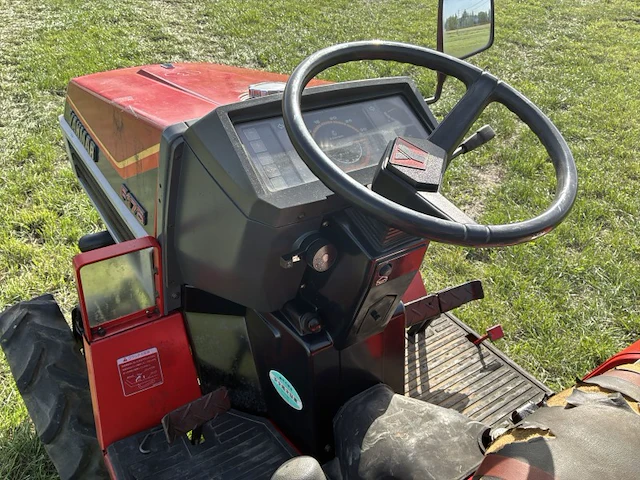 Yanmar f175 vierwielaangedreven minitractor - afbeelding 5 van  18